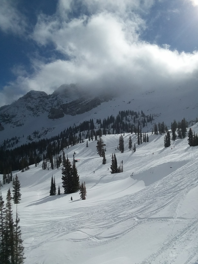 Illustration for article titled '18/'19 Ski Blog (Post #7) -Â Solitude and Alta, UT